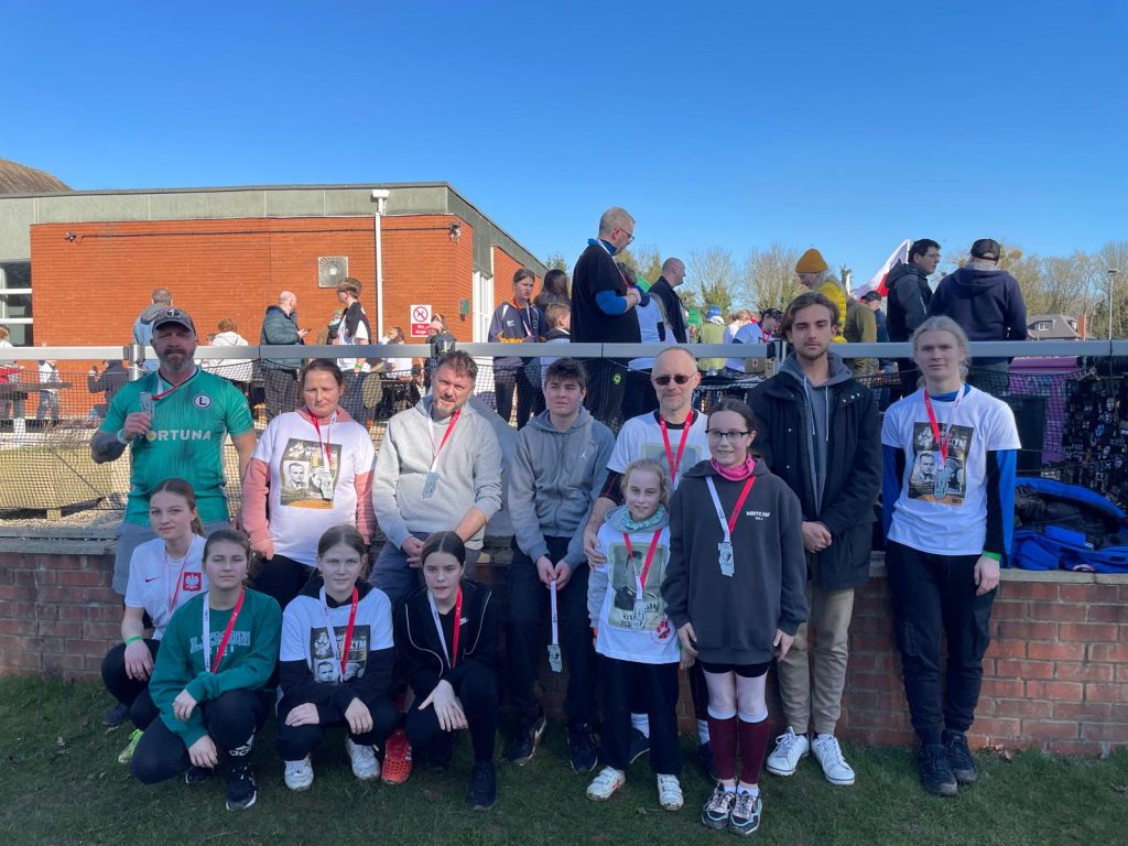 Udział naszej szkoły w Biegu Tropem Wilczym w Slough